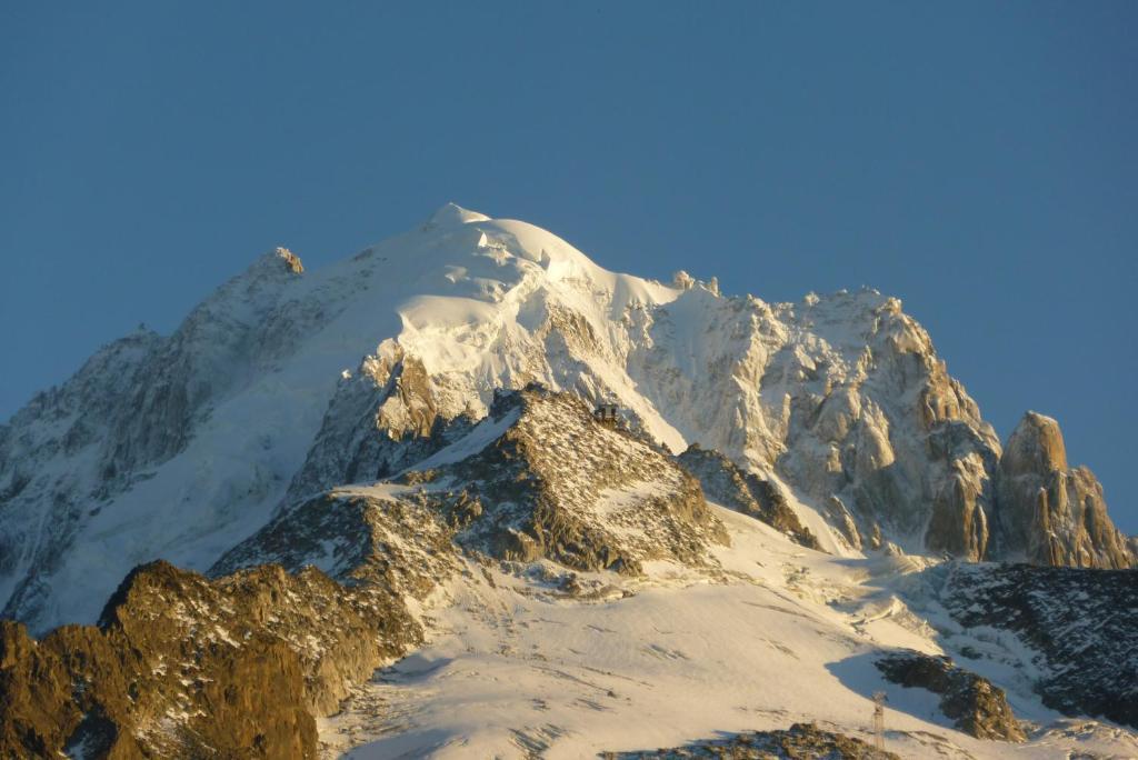 Hotel Restaurant La Couronne Chamonix Zewnętrze zdjęcie
