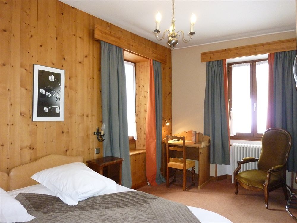 Hotel Restaurant La Couronne Chamonix Zewnętrze zdjęcie