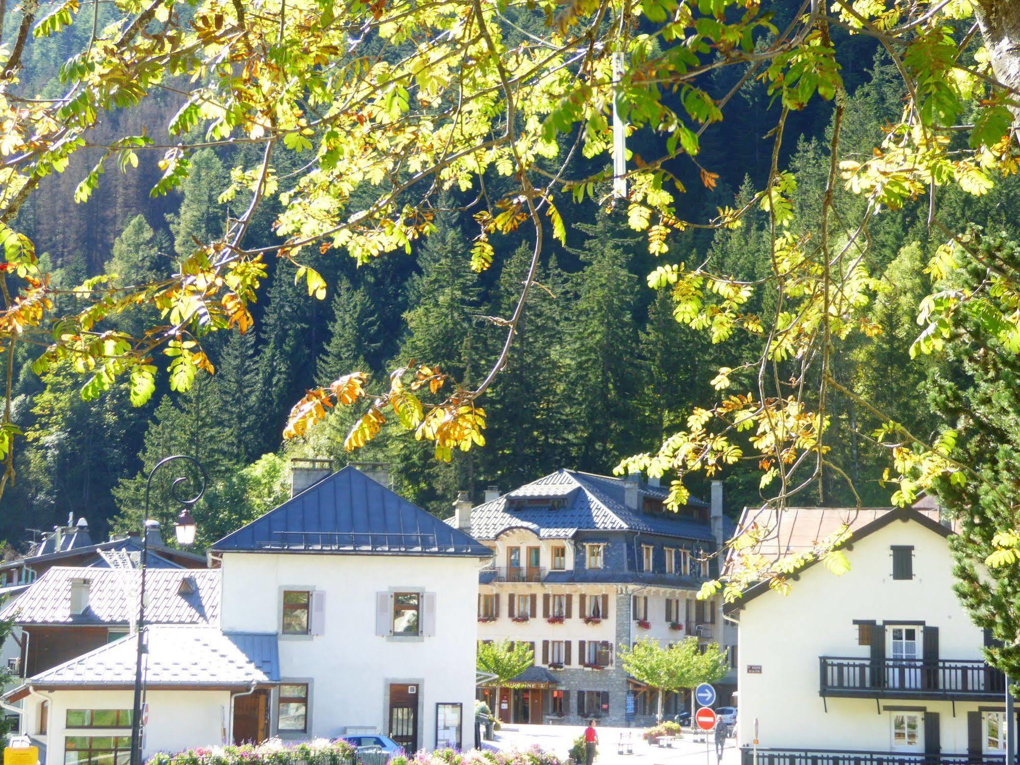 Hotel Restaurant La Couronne Chamonix Zewnętrze zdjęcie