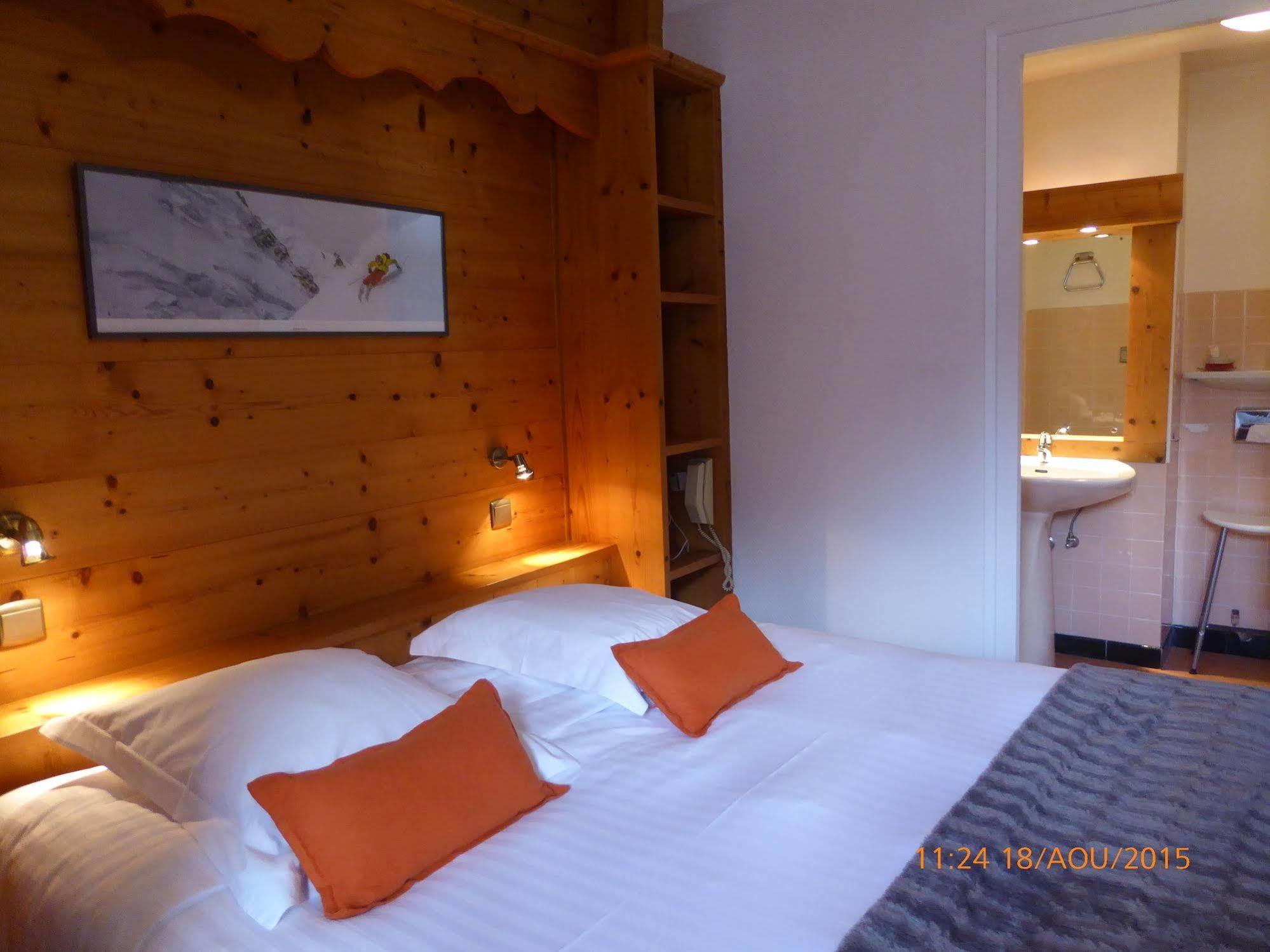 Hotel Restaurant La Couronne Chamonix Zewnętrze zdjęcie